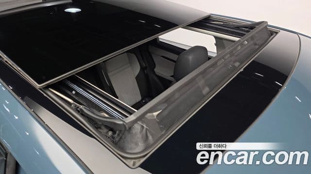 Land Rover Range Rover Evoque 2024 — ფოტო 19/20