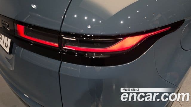 Land Rover Range Rover Evoque 2024 — Photo 23/33