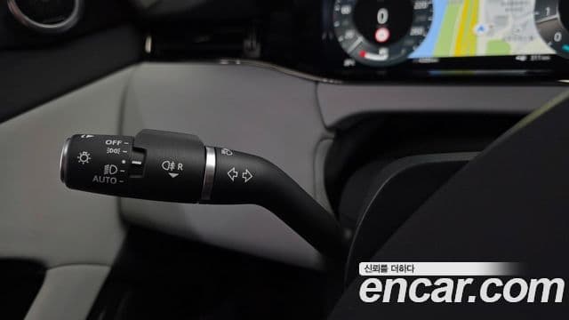 Land Rover Range Rover Evoque 2024 — Photo 17/33