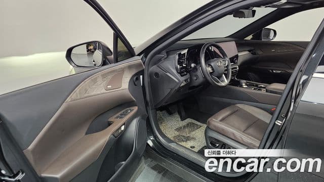 Lexus RX350h 2023 — Şəkil 9/20
