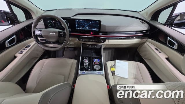 Kia Carnival 2025 — Photo 2/39