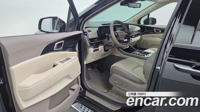 Kia Carnival 2025 — Photo 29/39