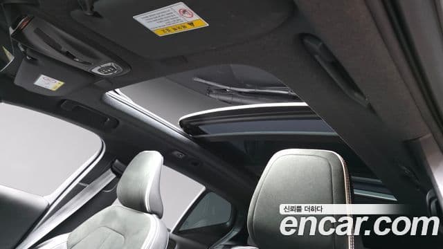Volvo XC40 2019 — ფოტო 3/36