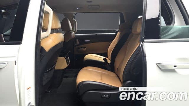Kia Carnival 2022 — Şəkil 12/20