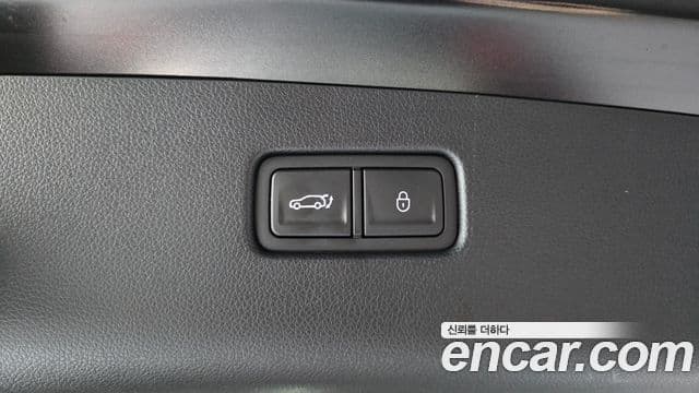Genesis GV70 2023 — фото 20 из 20