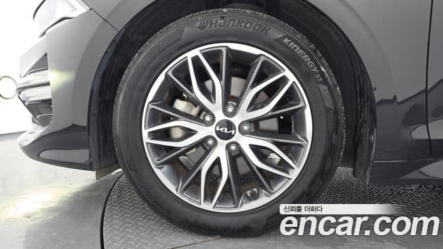 Kia K5 2022 — ფოტო 5/20