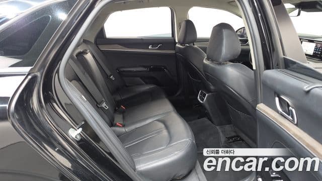 Kia K5 2022 — ფოტო 11/20