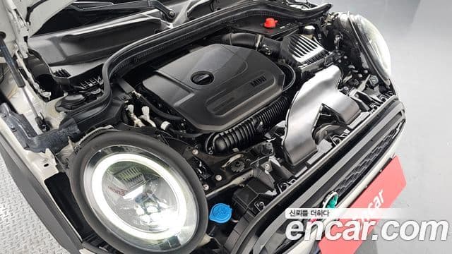 Mini Cooper S 2021 — ფოტო 6/20