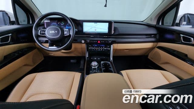 Kia Carnival 2023 — ფოტო 7/20