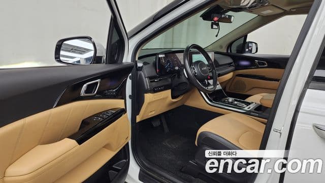 Kia Carnival 2023 — ფოტო 10/20