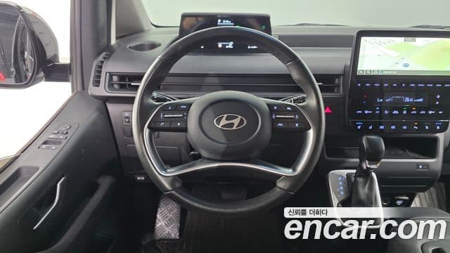 Hyundai Staria 2025 — ფოტო 14/20