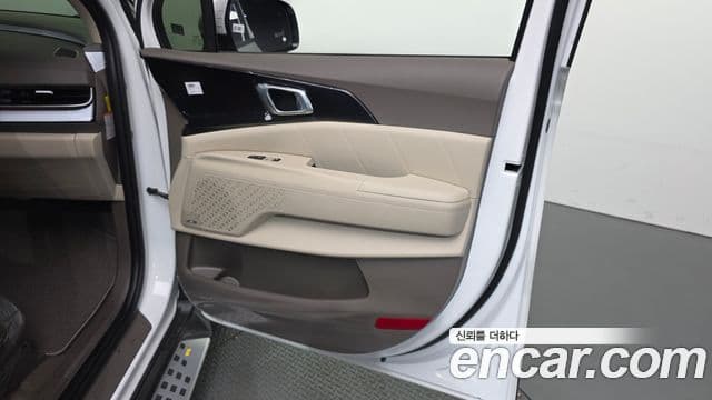 Kia Carnival 2026 — Photo 25/40