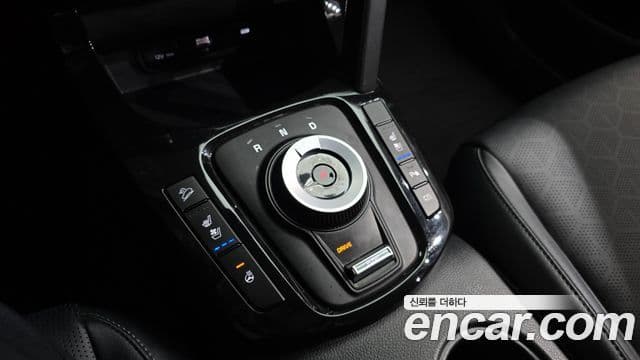 Kia Seltos 2025 — ფოტო 9/20