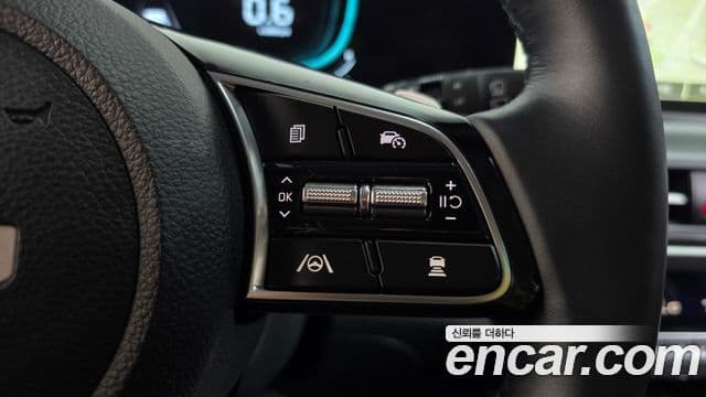 Kia Seltos 2025 — ფოტო 16/20