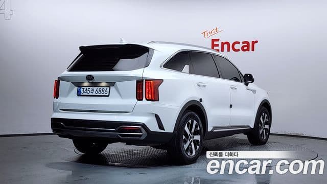 Kia Sorento 2021 — Фото 1/20