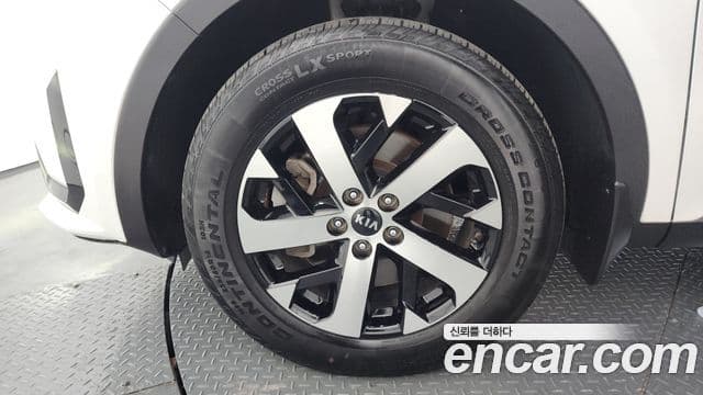 Kia Sorento 2021 — Фото 4/20