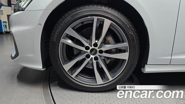 Audi A6 2023 — ფოტო 5/20