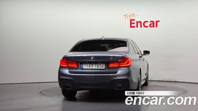 BMW 5 Series 2018 — Şəkil 4/20