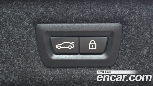 BMW 5 Series 2018 — Şəkil 19/20