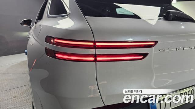 Genesis GV70 2026 — Photo 28/32