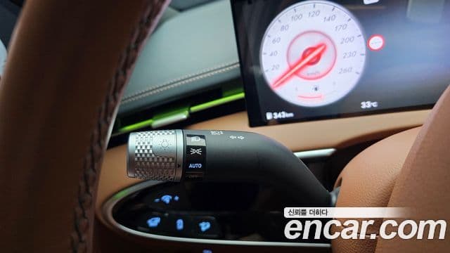 Genesis GV70 2026 — Photo 23/32