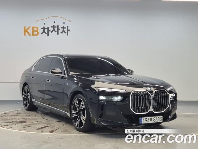 BMW 7 Series 2023 — Şəkil 2/20