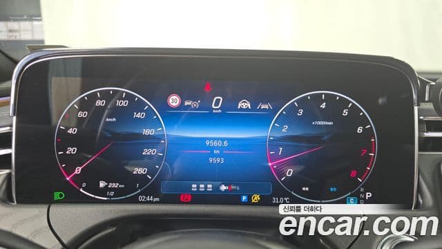 Mercedes-Benz E-Class 2024 — Şəkil 8/20