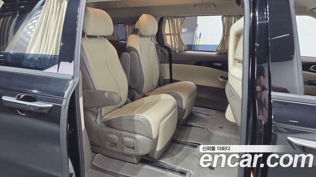Kia Carnival 2021 — Şəkil 11/20