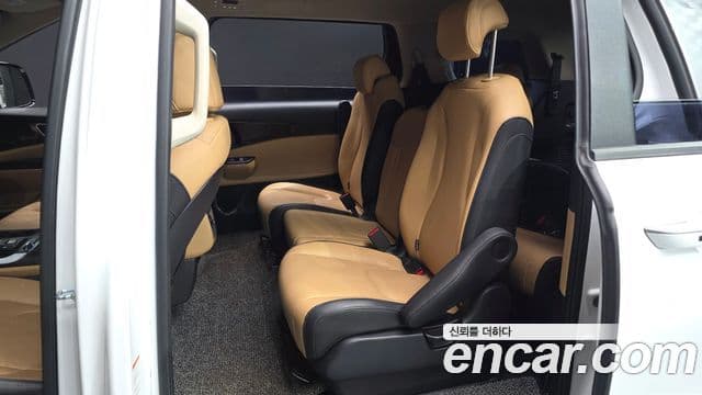 Kia Carnival 2021 — Şəkil 12/20