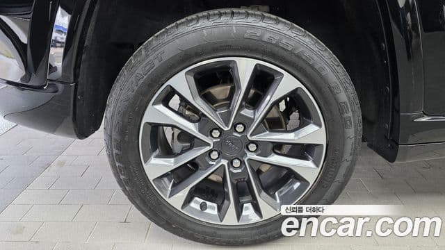 Jeep Grand Cherokee 2023 — фото 5 из 20