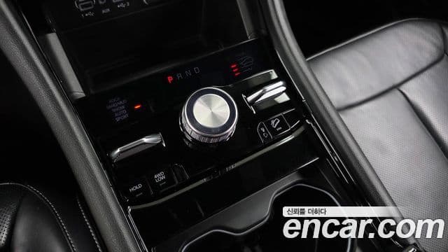 Jeep Grand Cherokee 2023 — фото 9 из 20