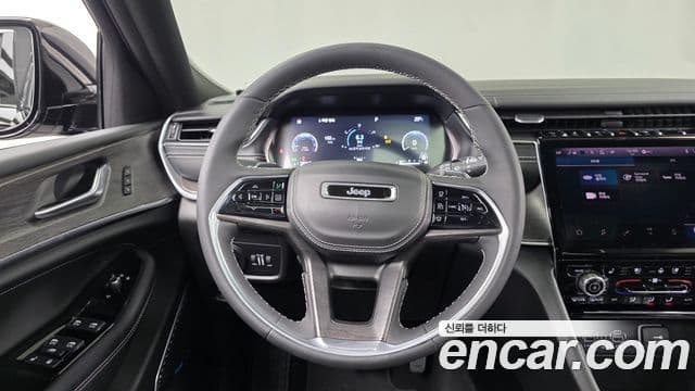Jeep Grand Cherokee 2023 — Şəkil 12/20