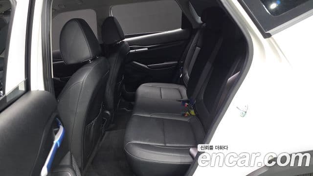 Kia Seltos 2023 — Şəkil 12/20