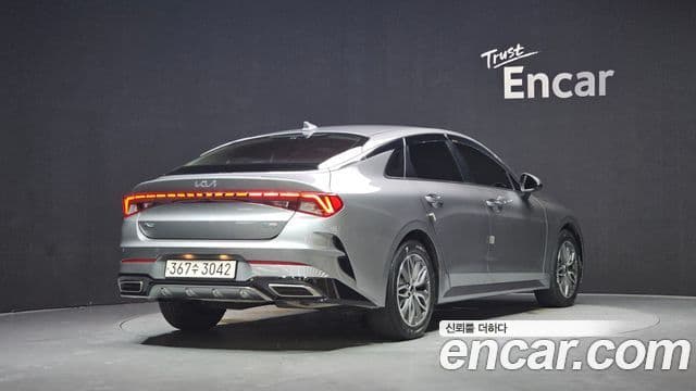 Kia K5 2021 — Şəkil 2/20