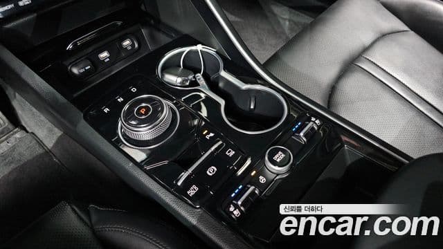 Kia K5 2021 — Şəkil 9/20