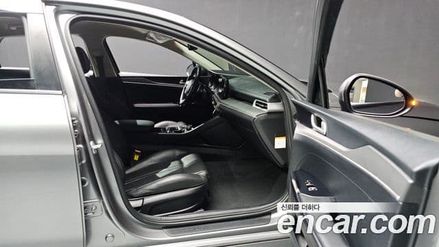 Kia K5 2021 — Şəkil 18/20