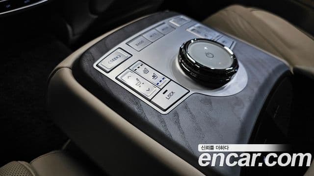 Genesis Electrified G80 2023 — Şəkil 15/20