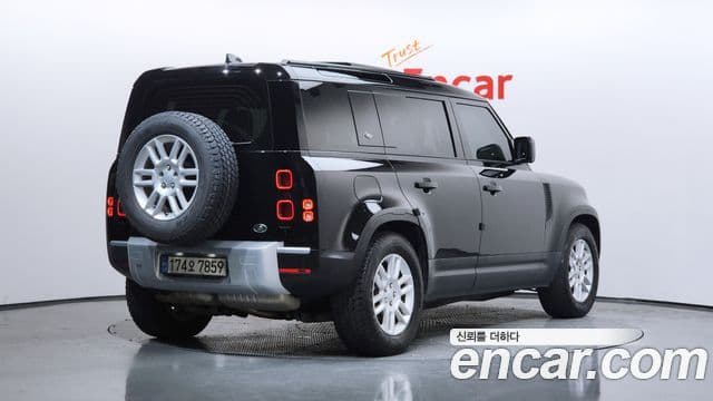 Land Rover Defender 2021 — ფოტო 2/20
