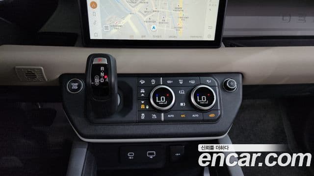 Land Rover Defender 2021 — ფოტო 9/20
