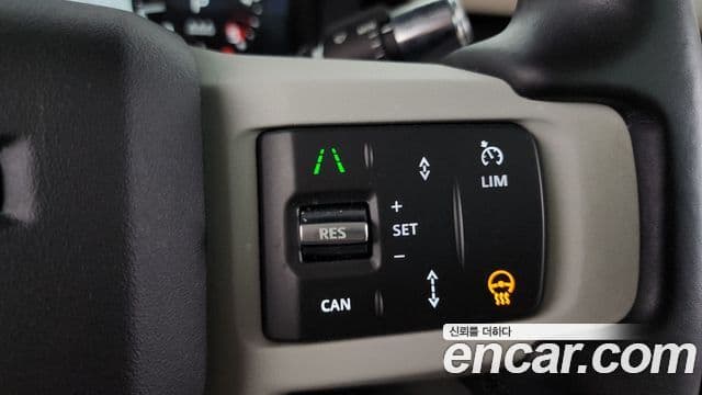 Land Rover Defender 2021 — ფოტო 17/20
