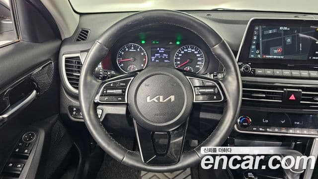 Kia Seltos 2021 — ფოტო 13/20