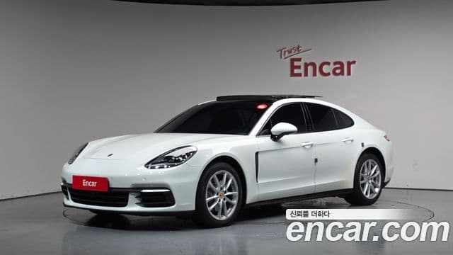 Porsche Panamera 2018 — ფოტო 1/20