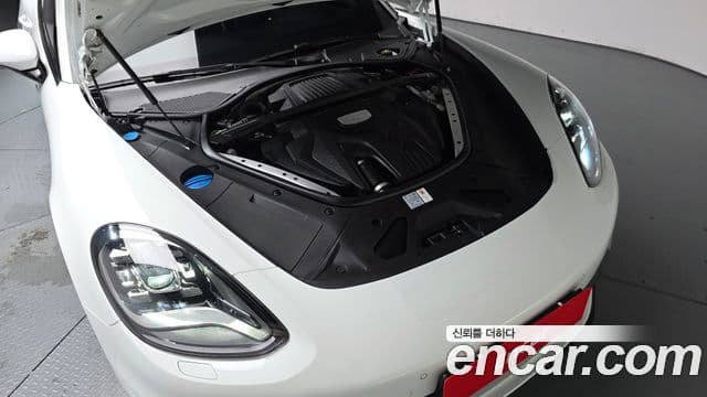 Porsche Panamera 2018 — ფოტო 6/20