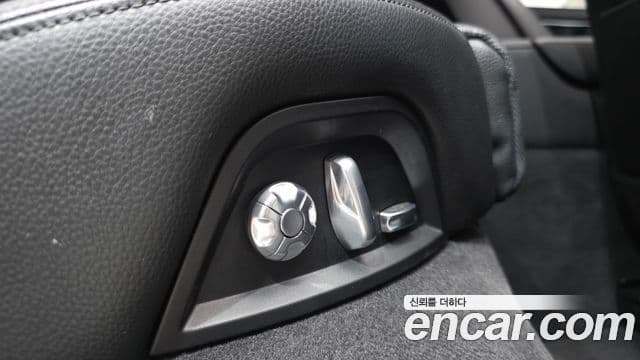 Porsche Panamera 2018 — Şəkil 5/39