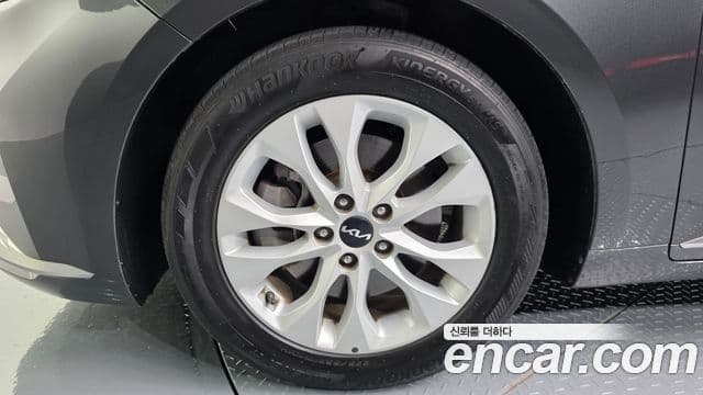Kia K8 2022 — ფოტო 5/20