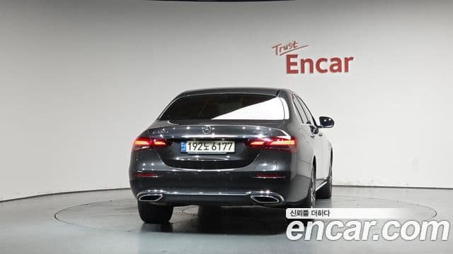 Mercedes-Benz E-Class 2021 — Şəkil 4/20