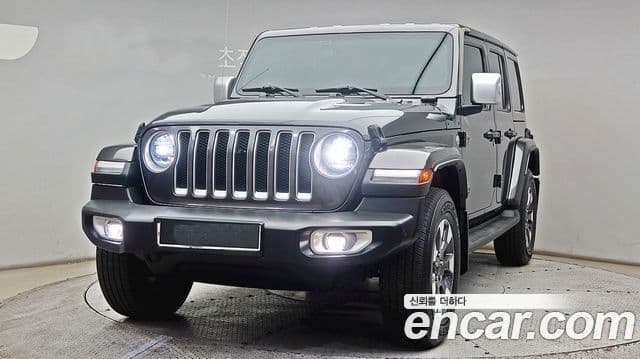 Jeep Wrangler 2021 — ფოტო 9/20