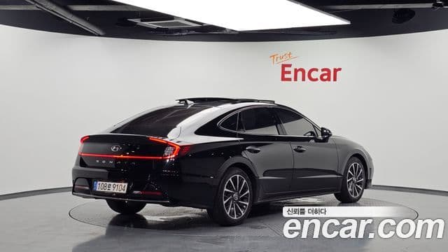Hyundai Sonata 2022 — ფოტო 2/20
