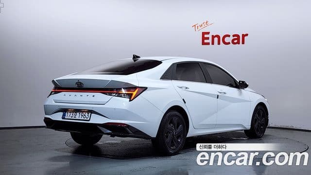 Hyundai Avante 2022 — ფოტო 2/20