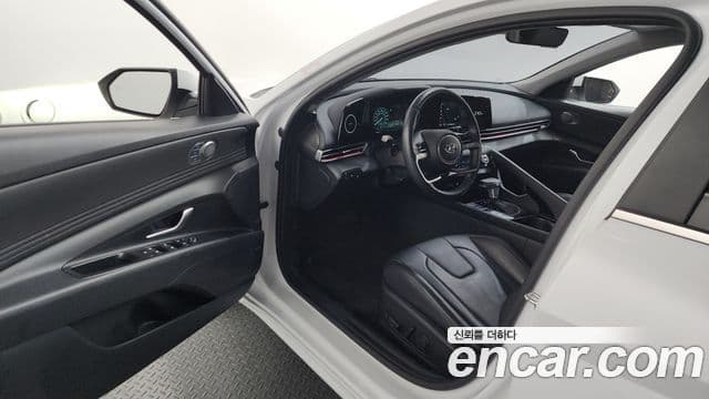 Hyundai Avante 2022 — ფოტო 10/20
